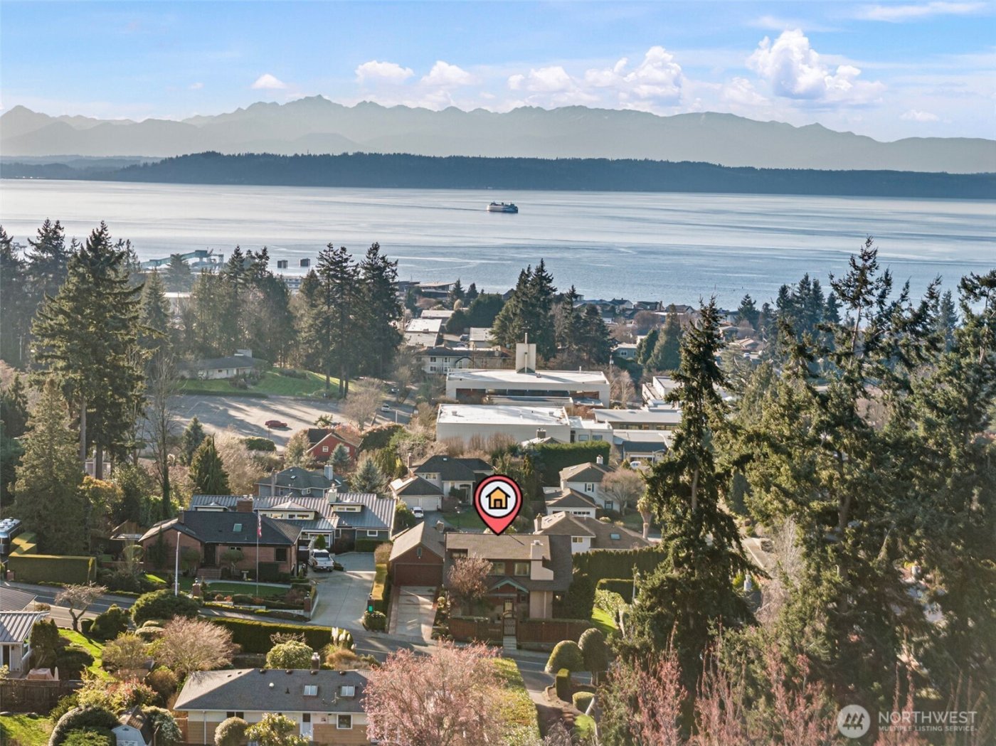 647 9th Avenue N, Edmonds, WA 98020