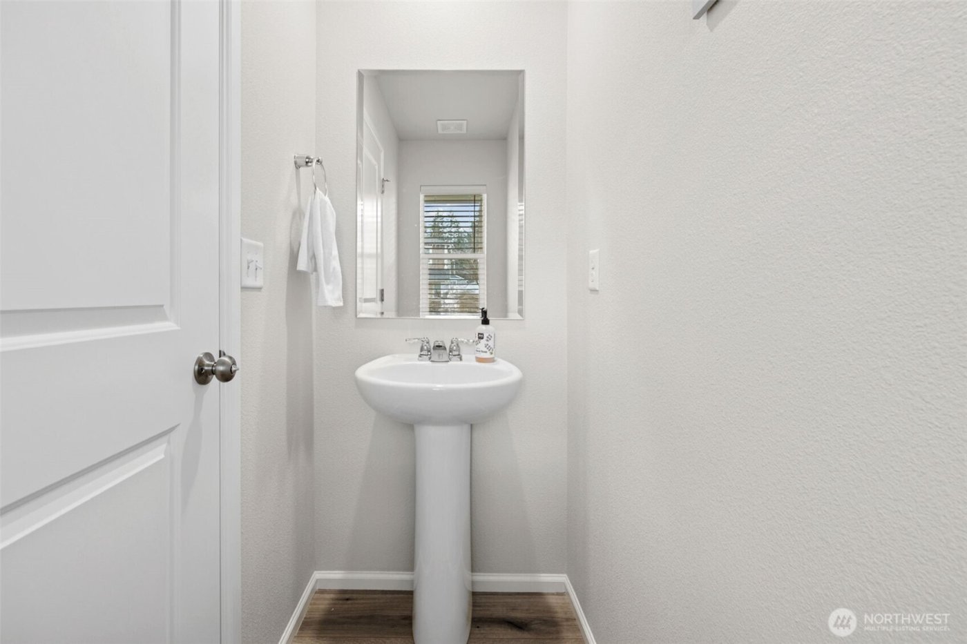 19905 135th Avenue E, Graham, WA 98338-1318