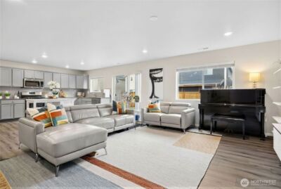 19905 135th Avenue E, Graham, WA 98338-1318 - Photo 5