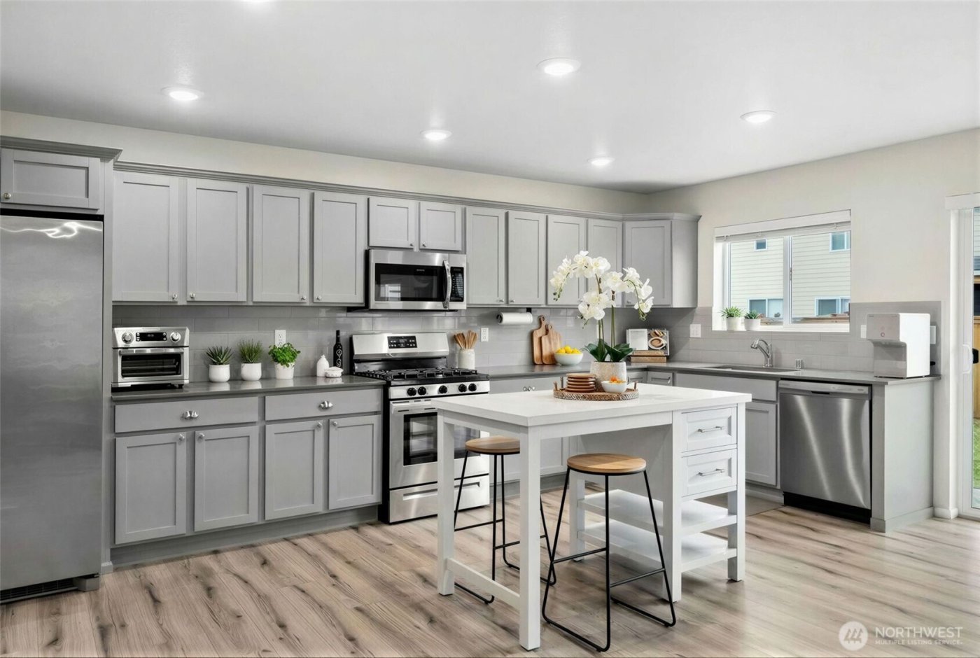 19905 135th Avenue E, Graham, WA 98338-1318