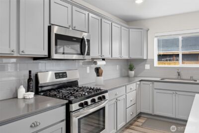 19905 135th Avenue E, Graham, WA 98338-1318 - Photo 9