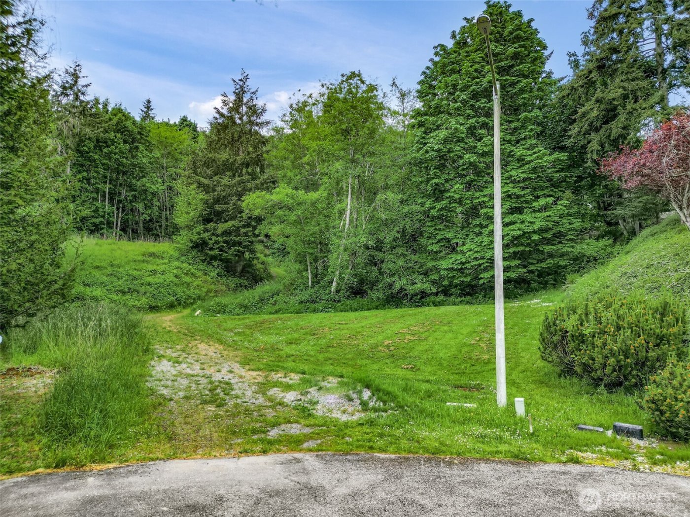 927 Grennan Place , Camano Island, WA 98282