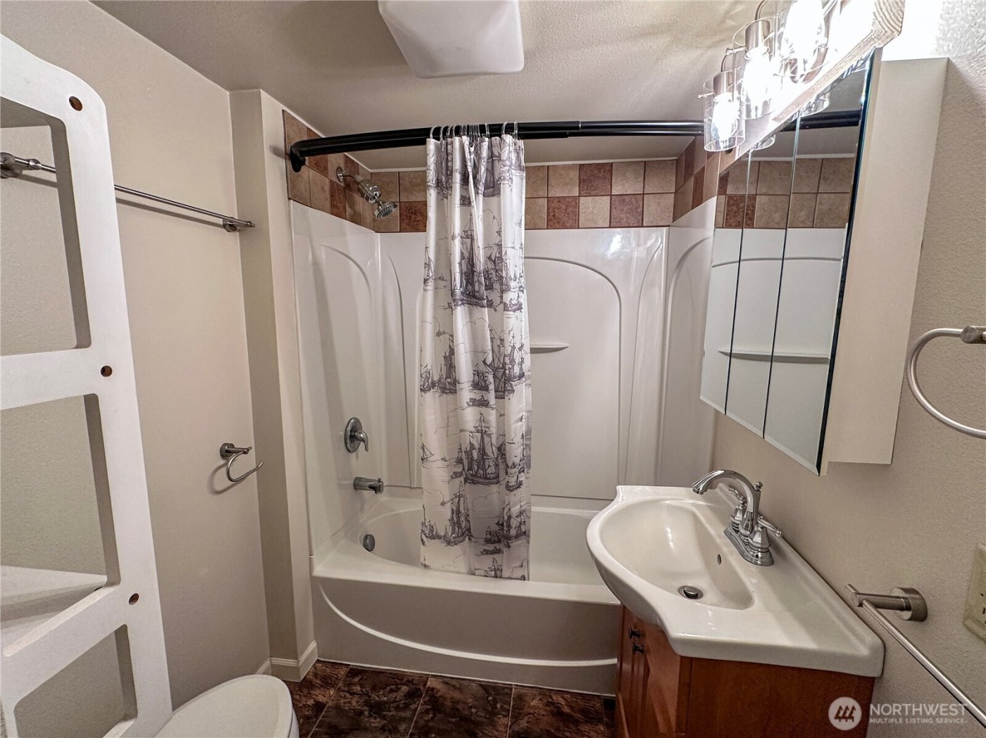 1215 W Plum Street , Centralia, WA 98531