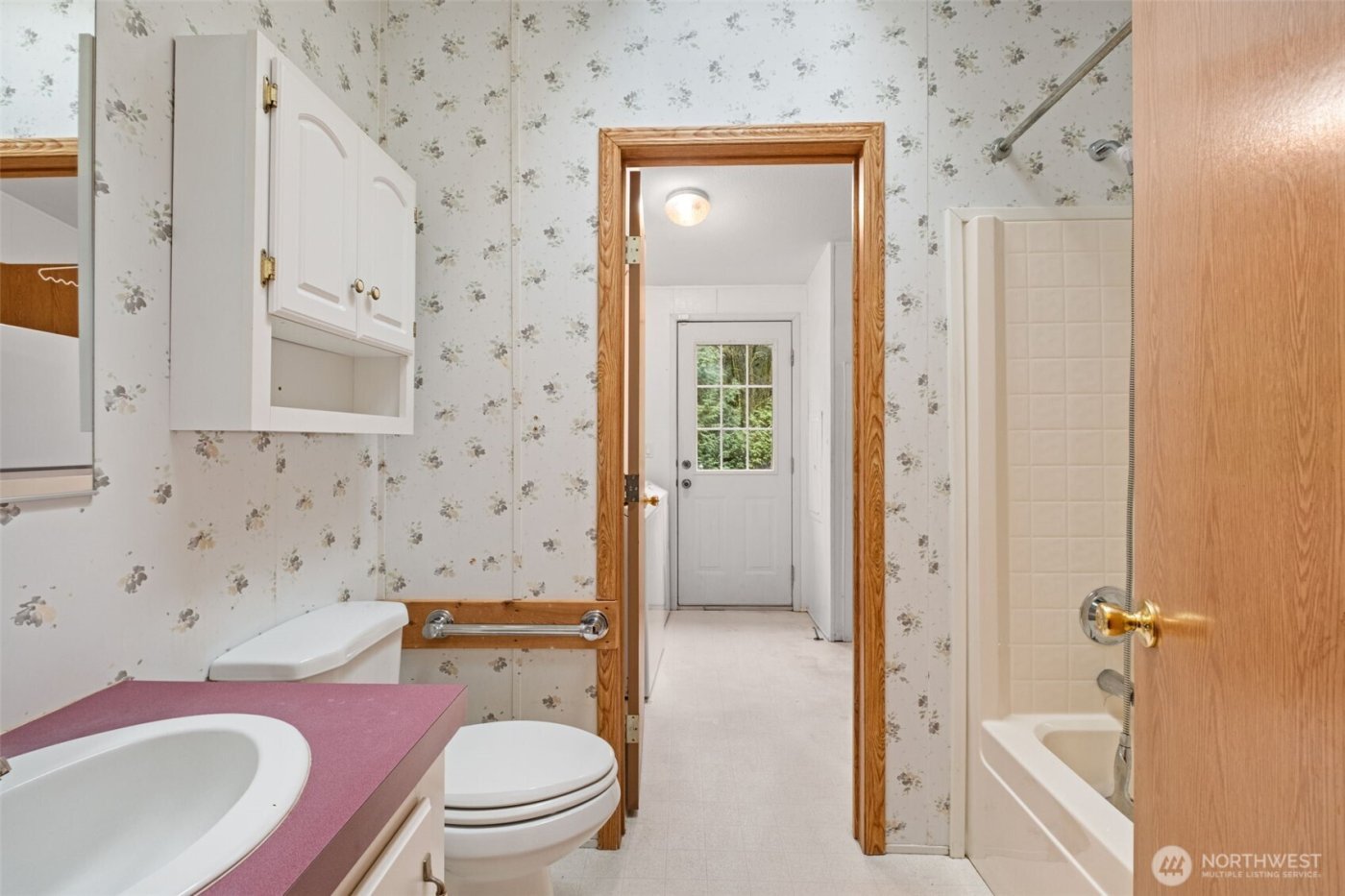 20481 Stephen Drive NE, Kingston, WA 98346