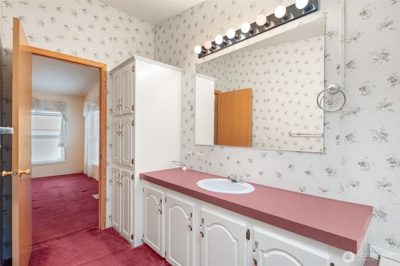 20481 Stephen Drive NE, Kingston, WA 98346