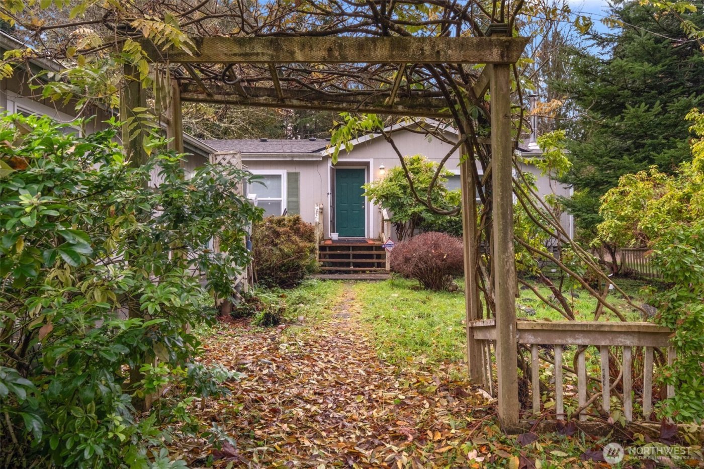 20481 Stephen Drive NE, Kingston, WA 98346