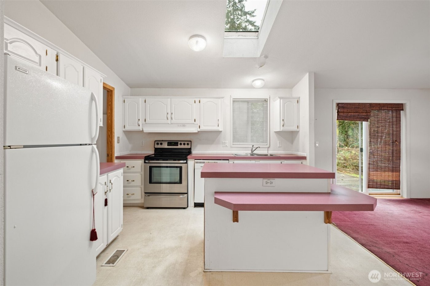 20481 Stephen Drive NE, Kingston, WA 98346