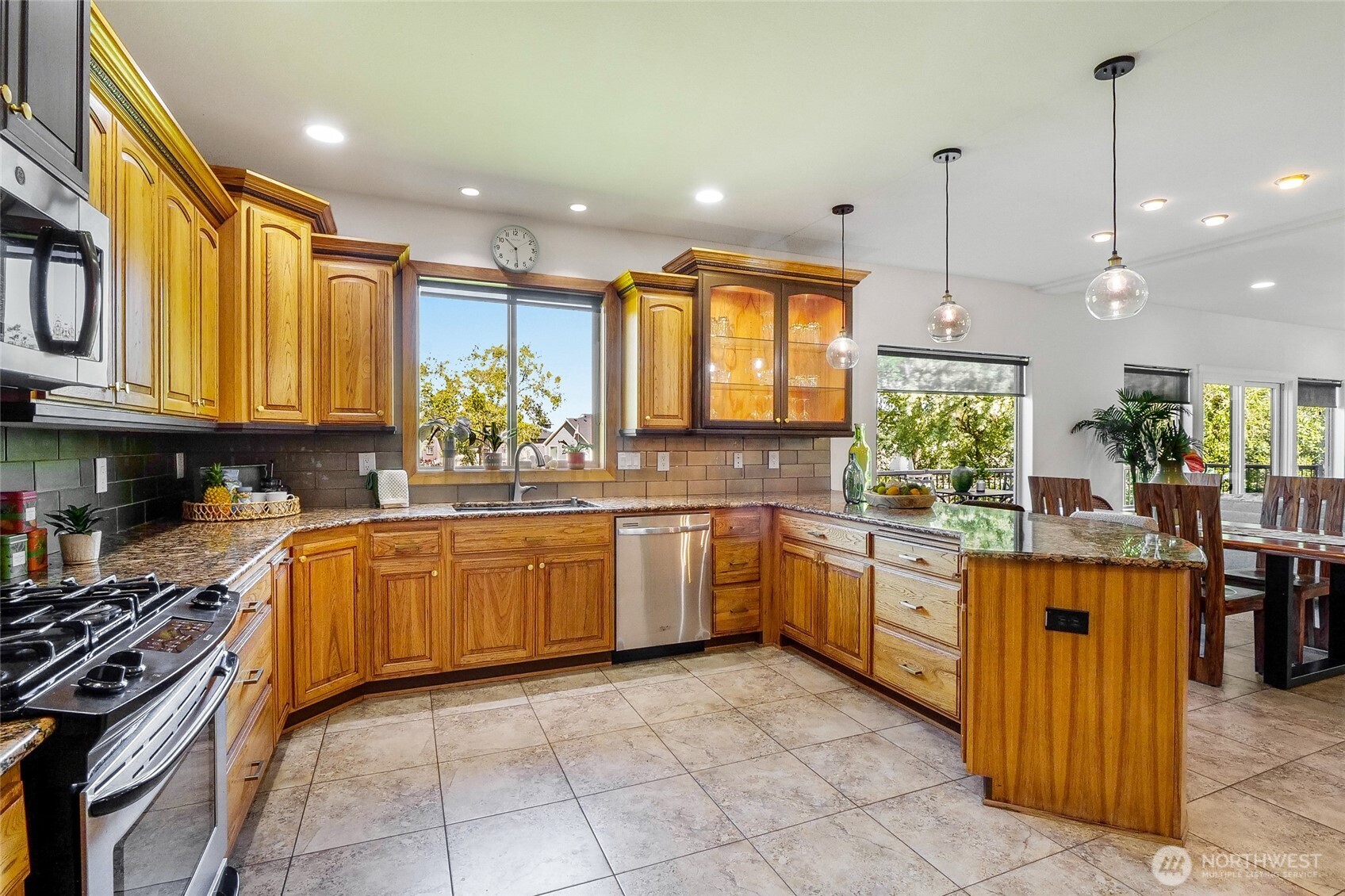 800 S Camas Place , Moses Lake, WA 98837