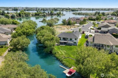 800 S Camas Place , Moses Lake, WA 98837 - Photo 2