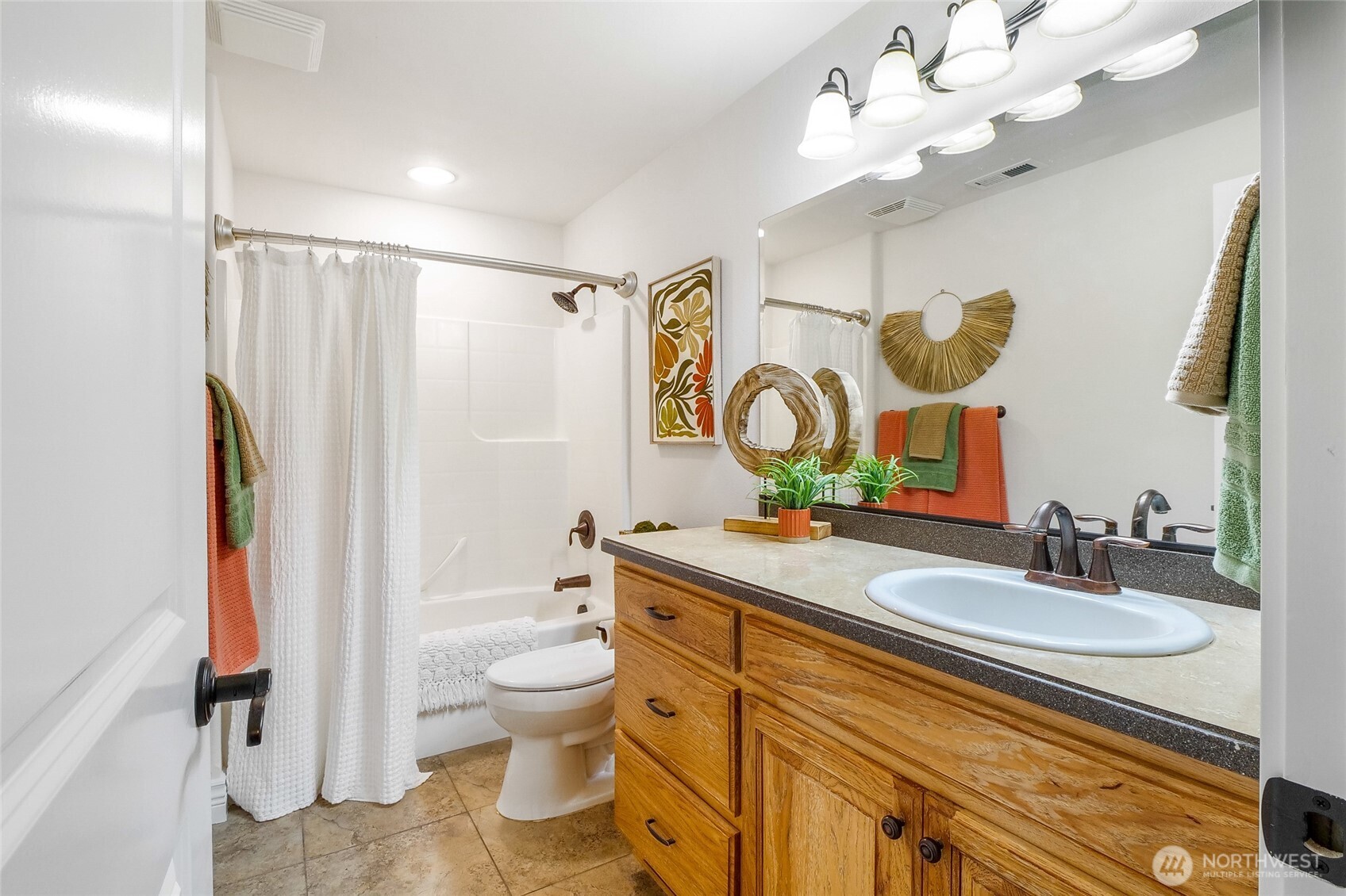 800 S Camas Place , Moses Lake, WA 98837