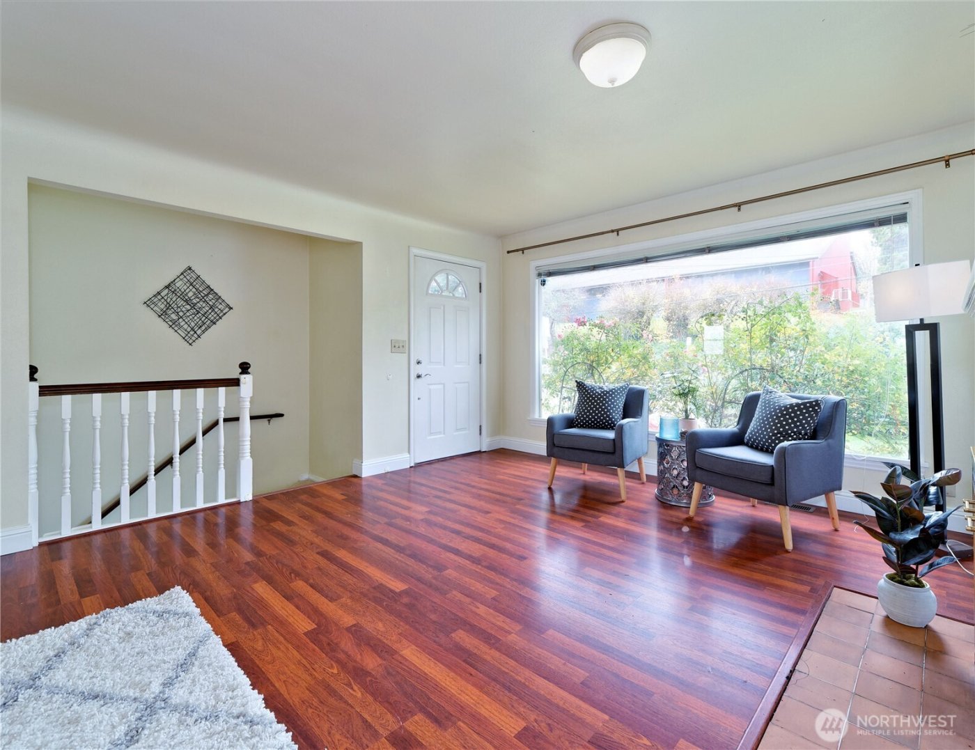 30 SE Bush Street , Issaquah, WA 98027