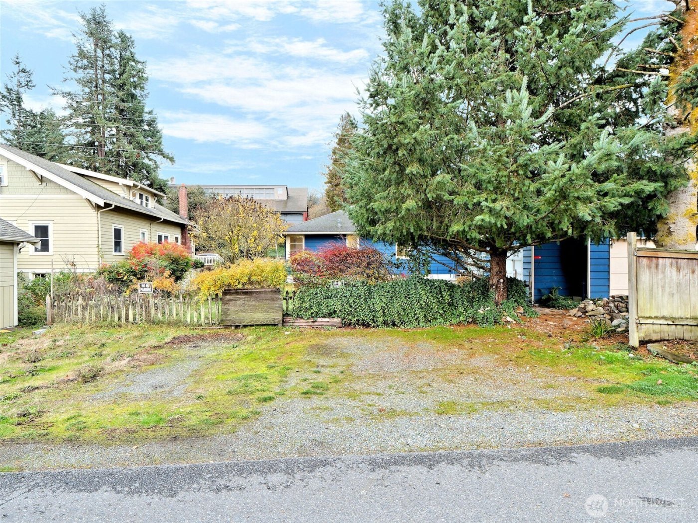 30 SE Bush Street , Issaquah, WA 98027