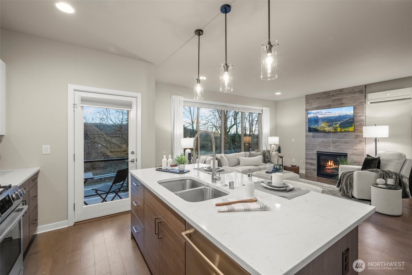 16343 Main View Lane NE, Duvall, WA 98019