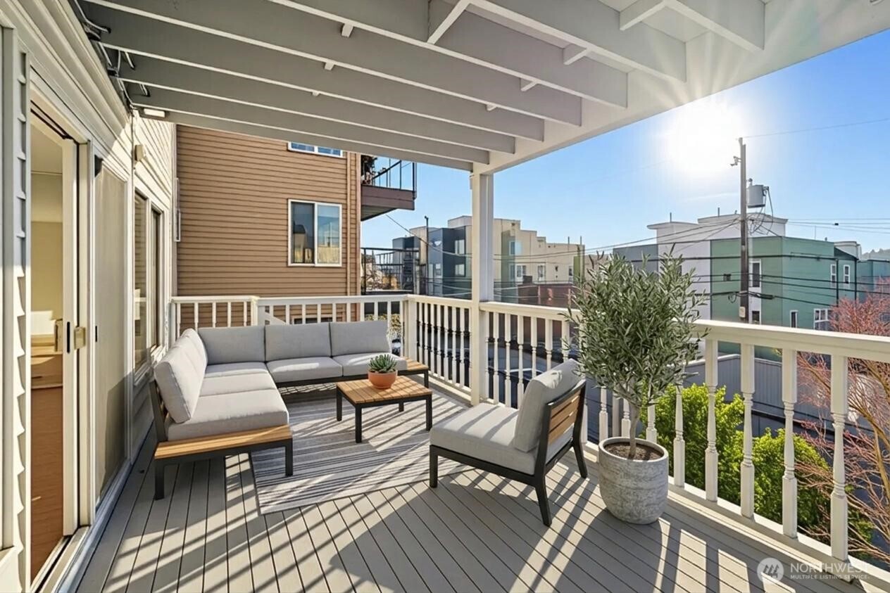 2349 Boylston Avenue E, Seattle, WA 98102