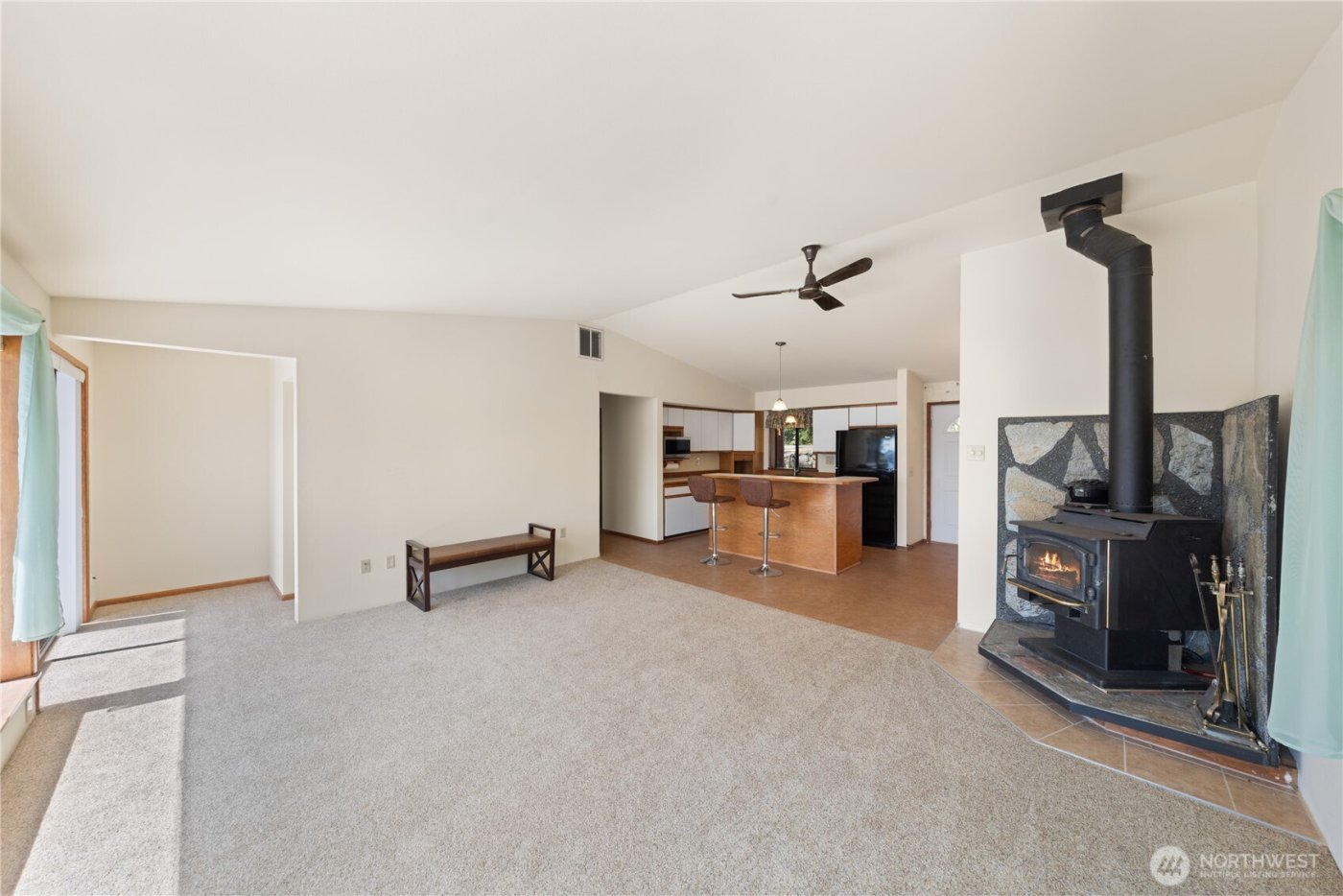 7541 Holiday Boulevard , Anacortes, WA 98221