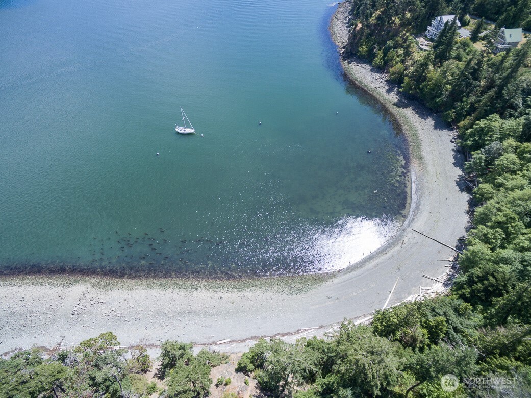 7541 Holiday Boulevard , Anacortes, WA 98221