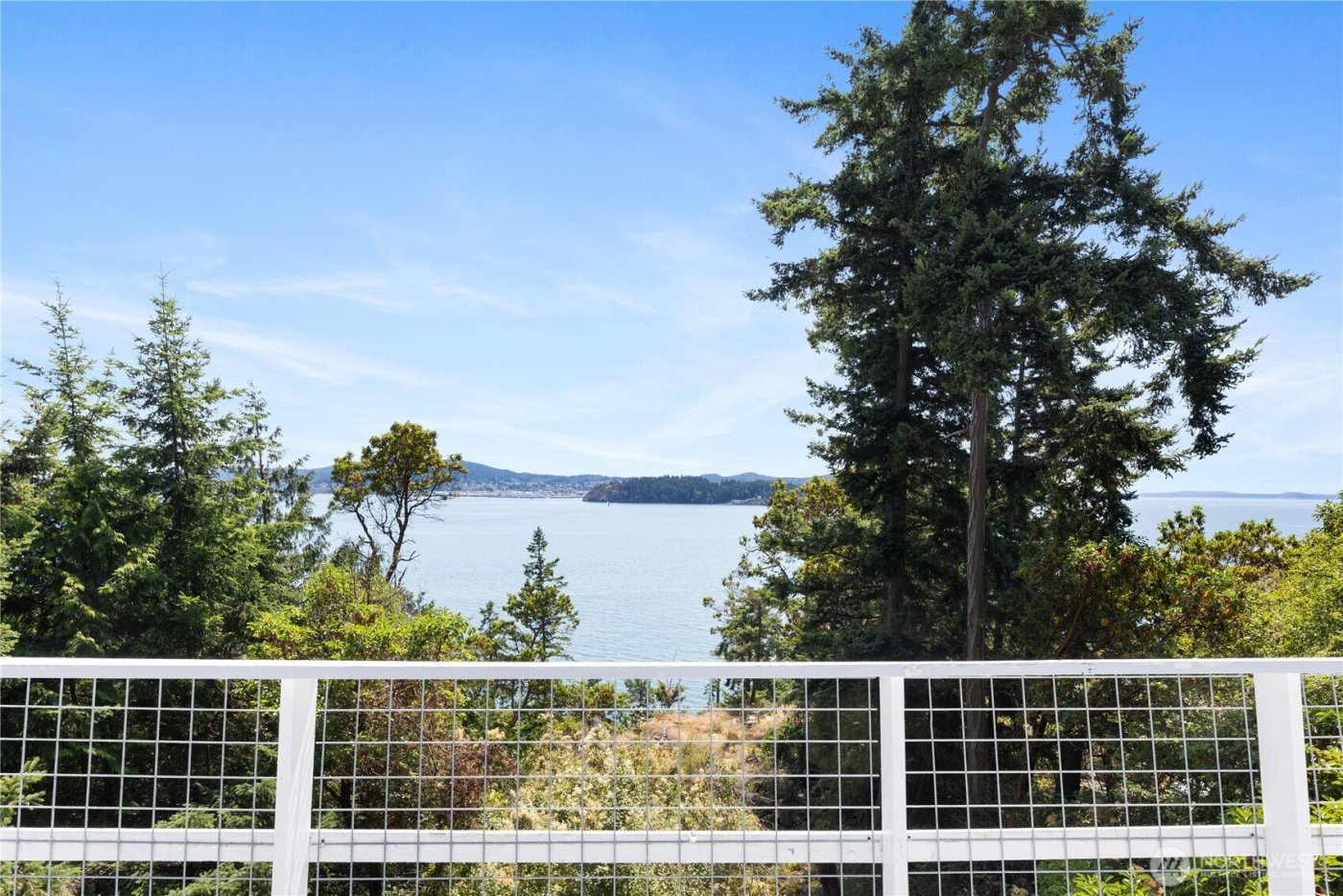 7541 Holiday Boulevard , Anacortes, WA 98221