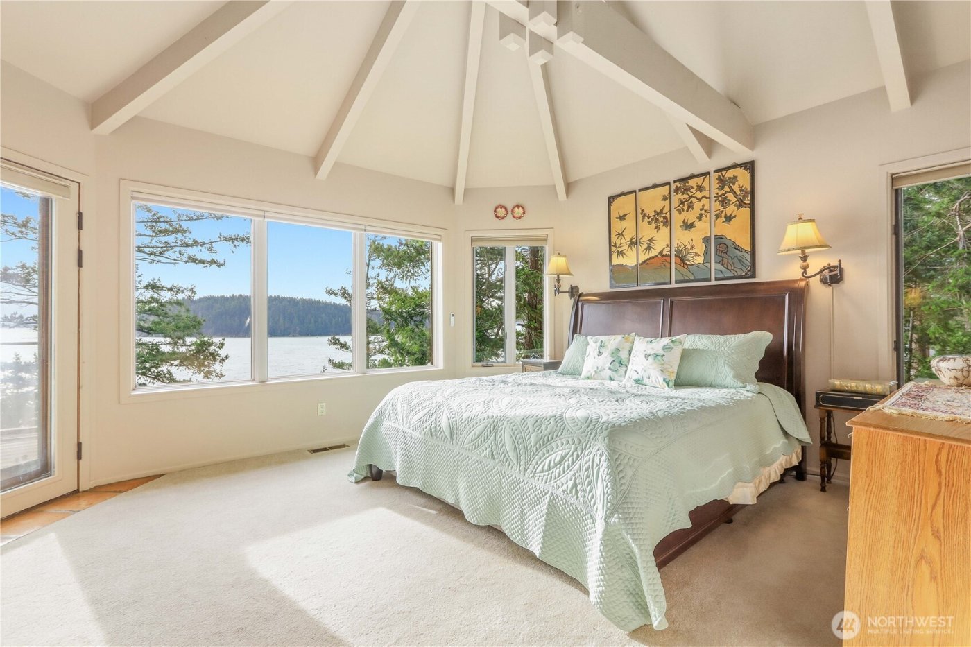 736 Tillamuk Drive , La Conner, WA 98257