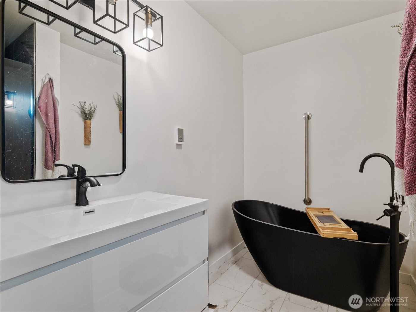 2125 4th Street , Port Townsend, WA 98368