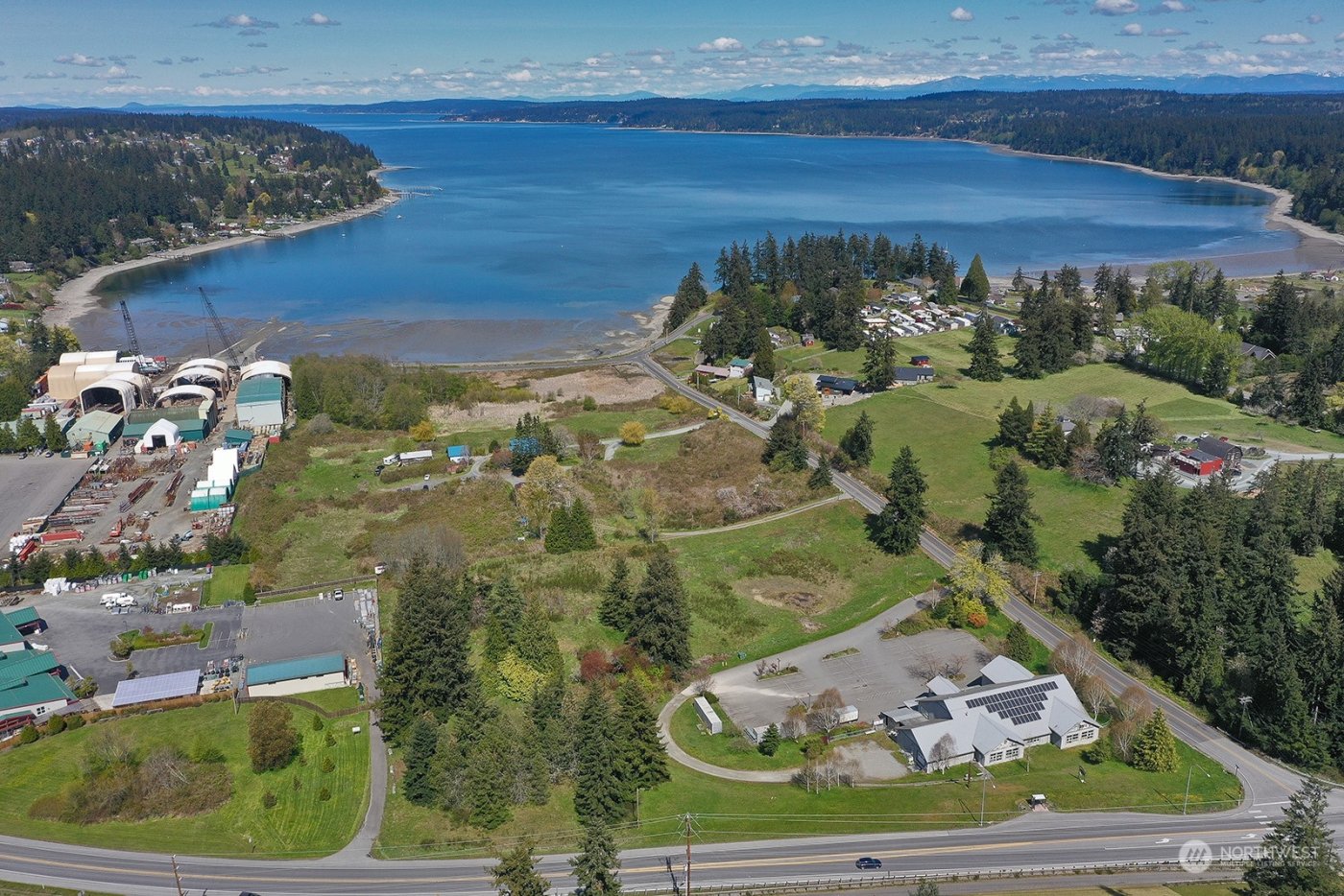 5493 Woodard Avenue , Freeland, WA 98249