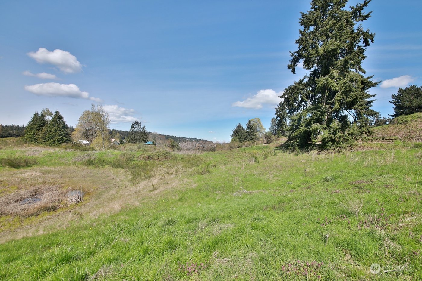 5493 Woodard Avenue , Freeland, WA 98249