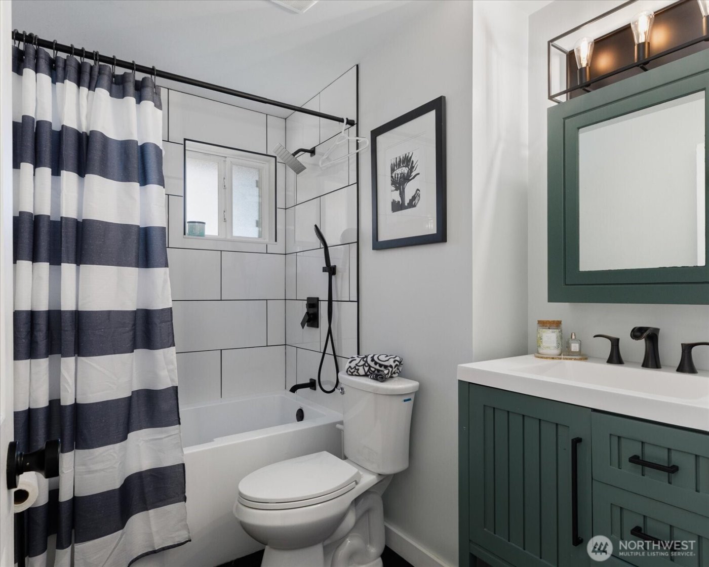 790 NW Dory Drive , Oak Harbor, WA 98277