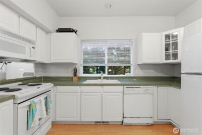 5705 200th Street SW #D, Lynnwood, WA 98036 - Photo 11