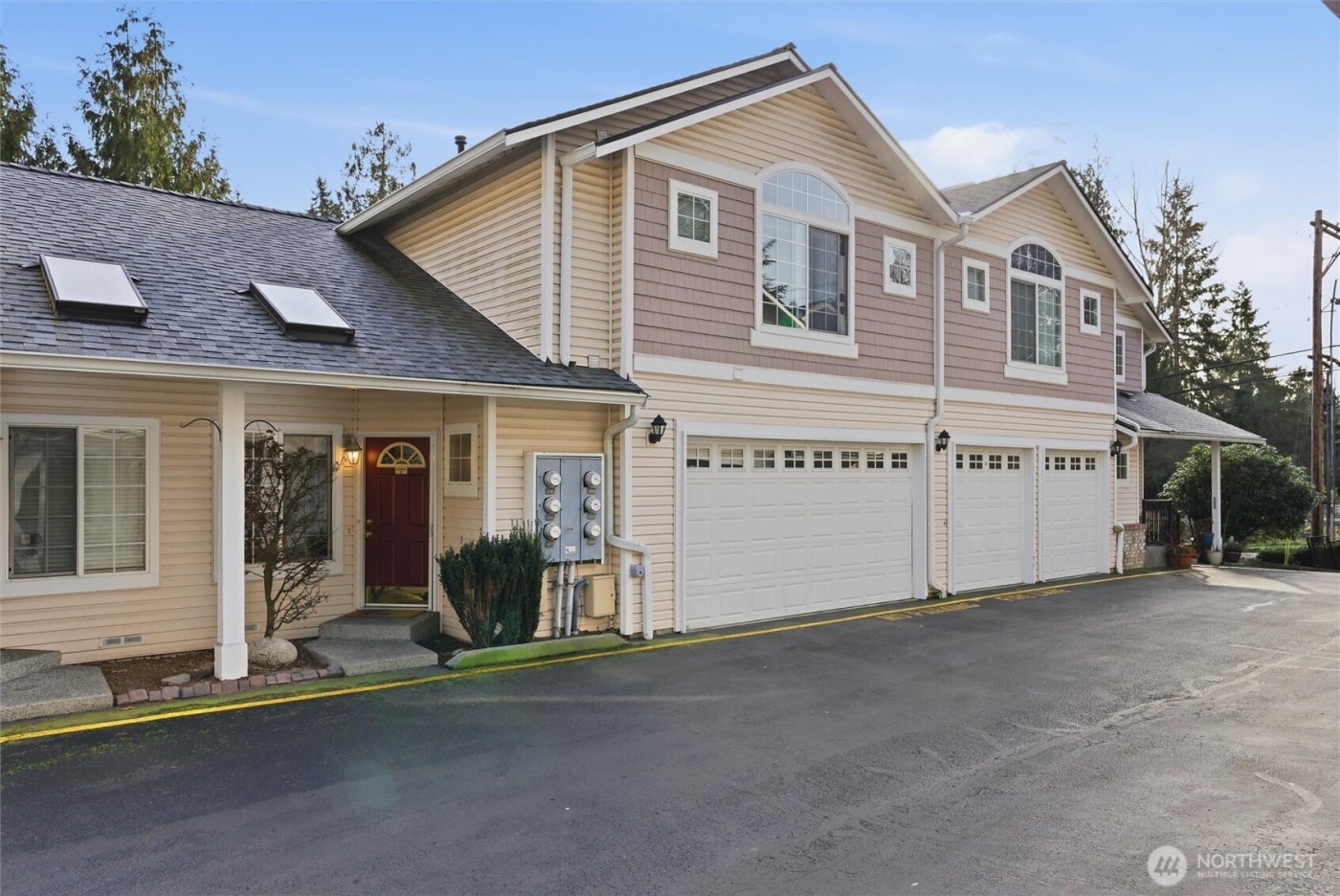 5705 200th Street SW #D, Lynnwood, WA 98036