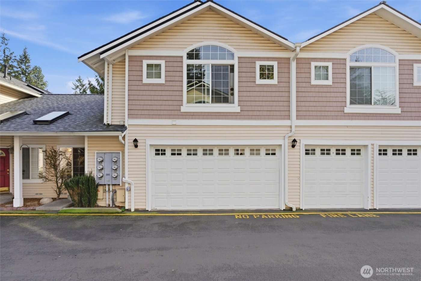 5705 200th Street SW #D, Lynnwood, WA 98036