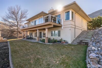 735 Castle Heights Drive , Wenatchee, WA 98801 - Photo 36
