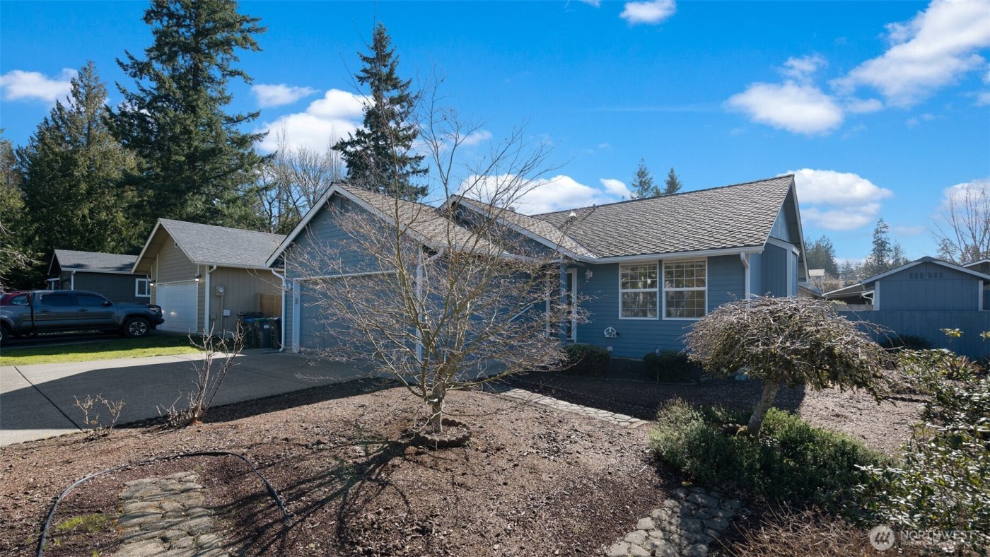124 W Lippert Drive , Port Orchard, WA 98366