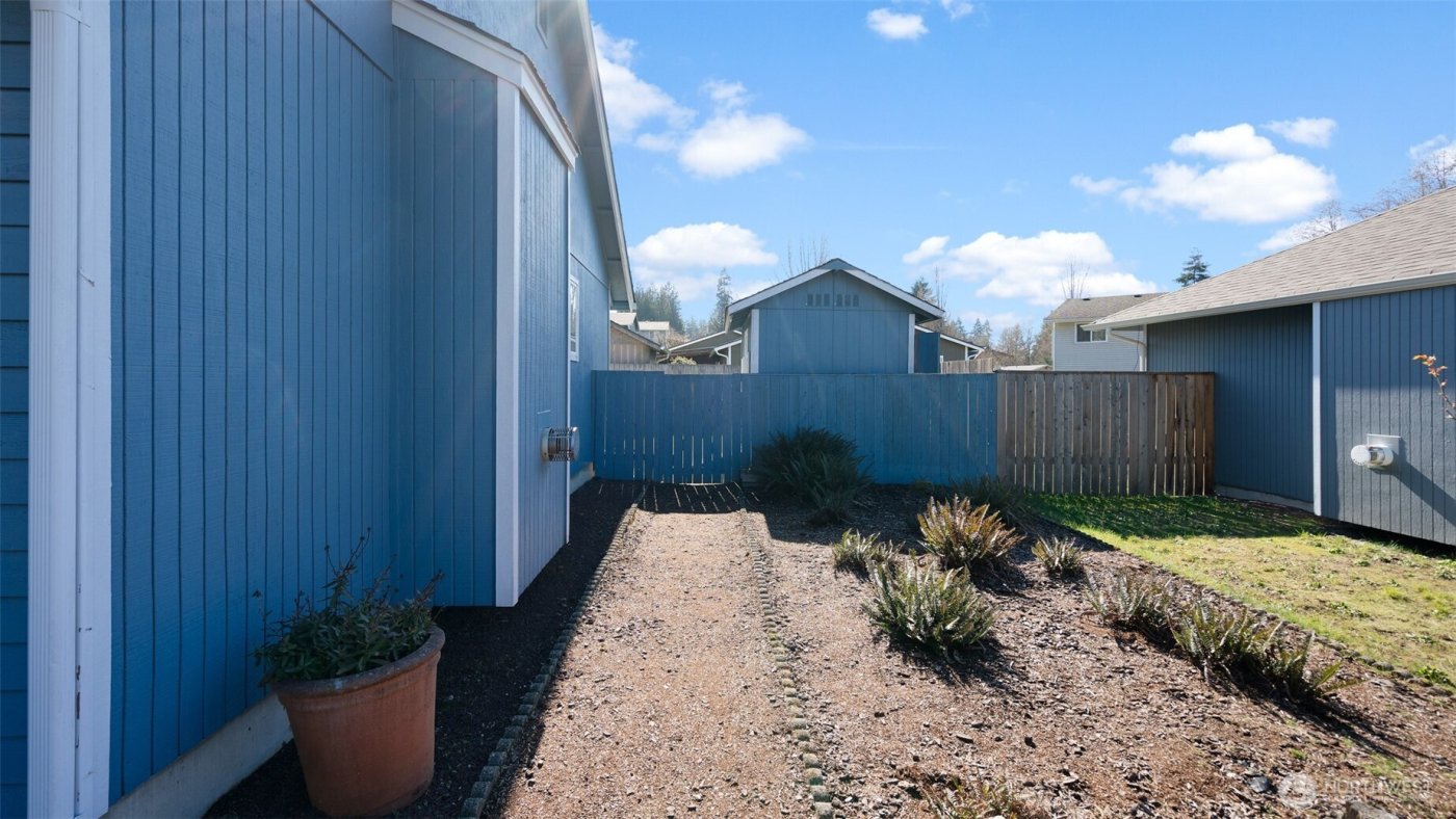 124 W Lippert Drive , Port Orchard, WA 98366