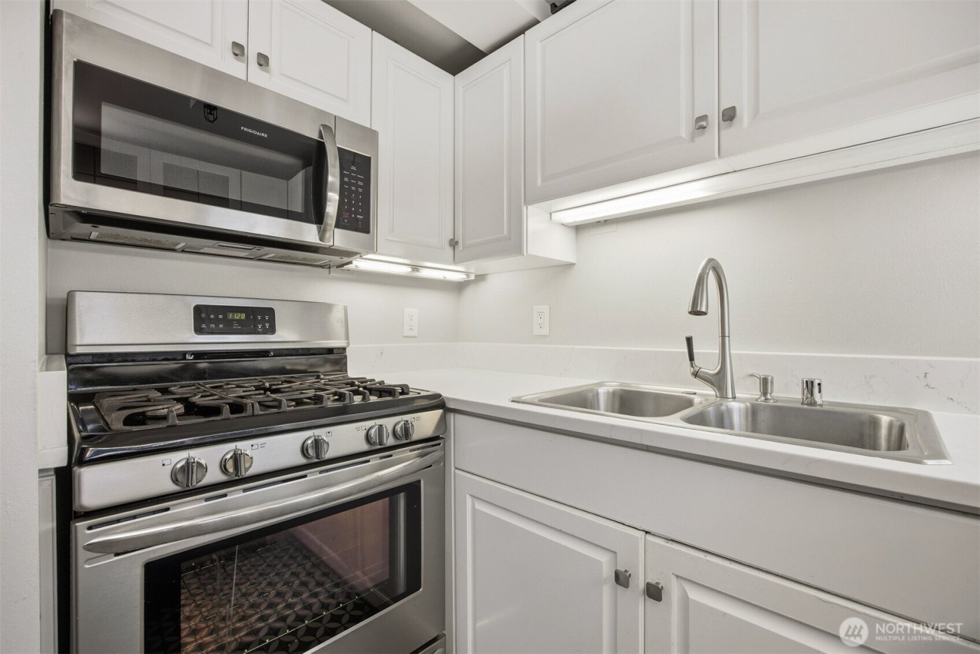 1201 11th Street #303, Bellingham, WA 98225