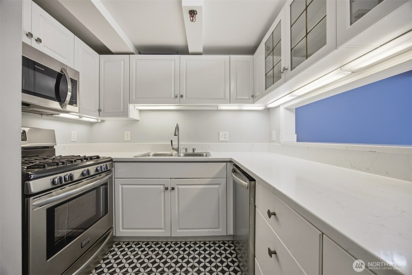 1201 11th Street #303, Bellingham, WA 98225