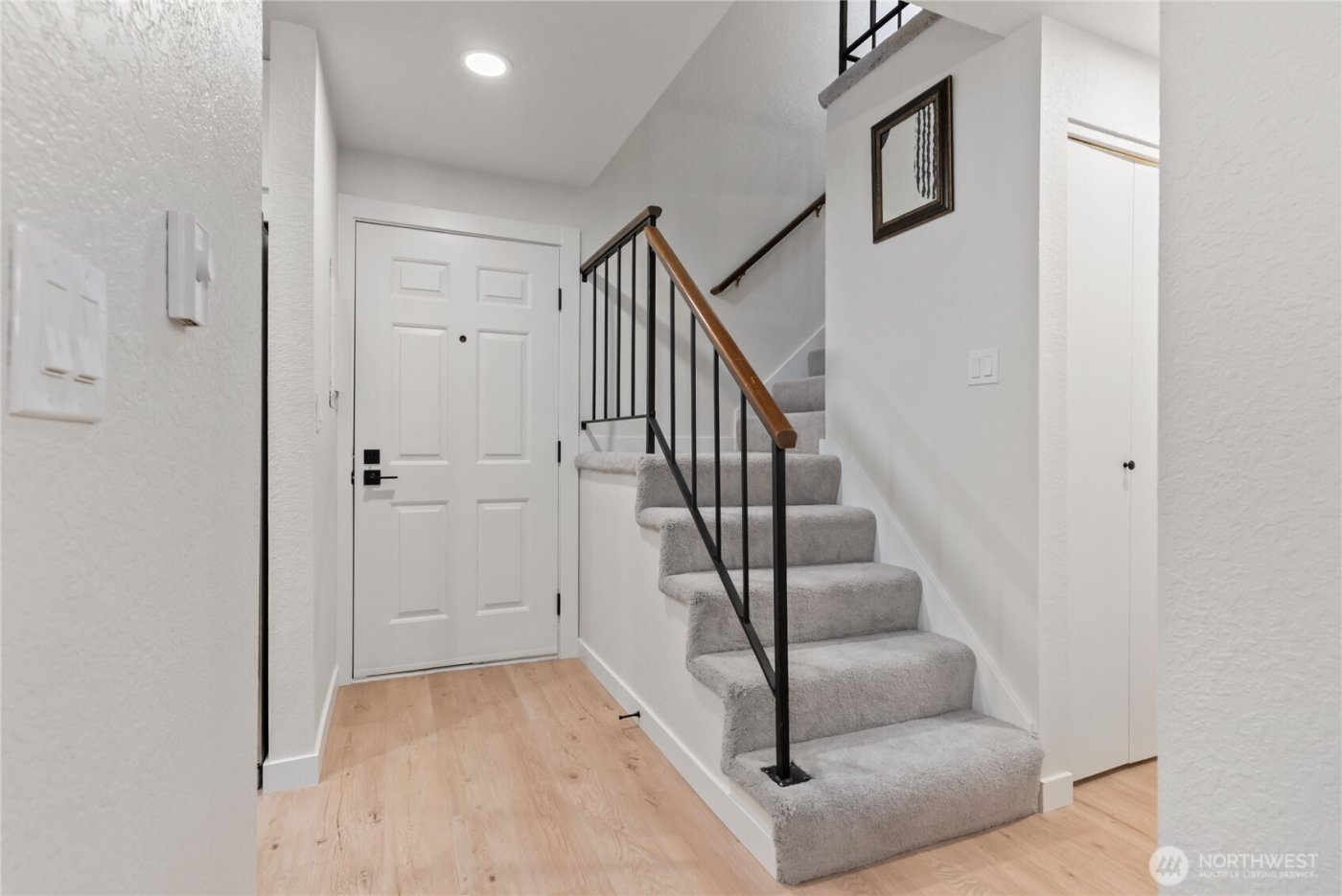 155 S 330th Street #D, Federal Way, WA 98003