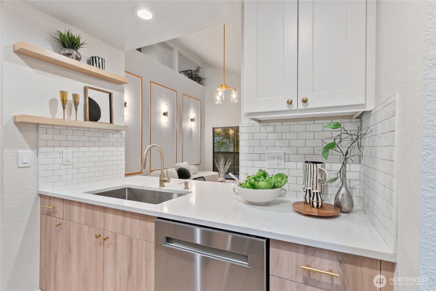 155 S 330th Street #D, Federal Way, WA 98003