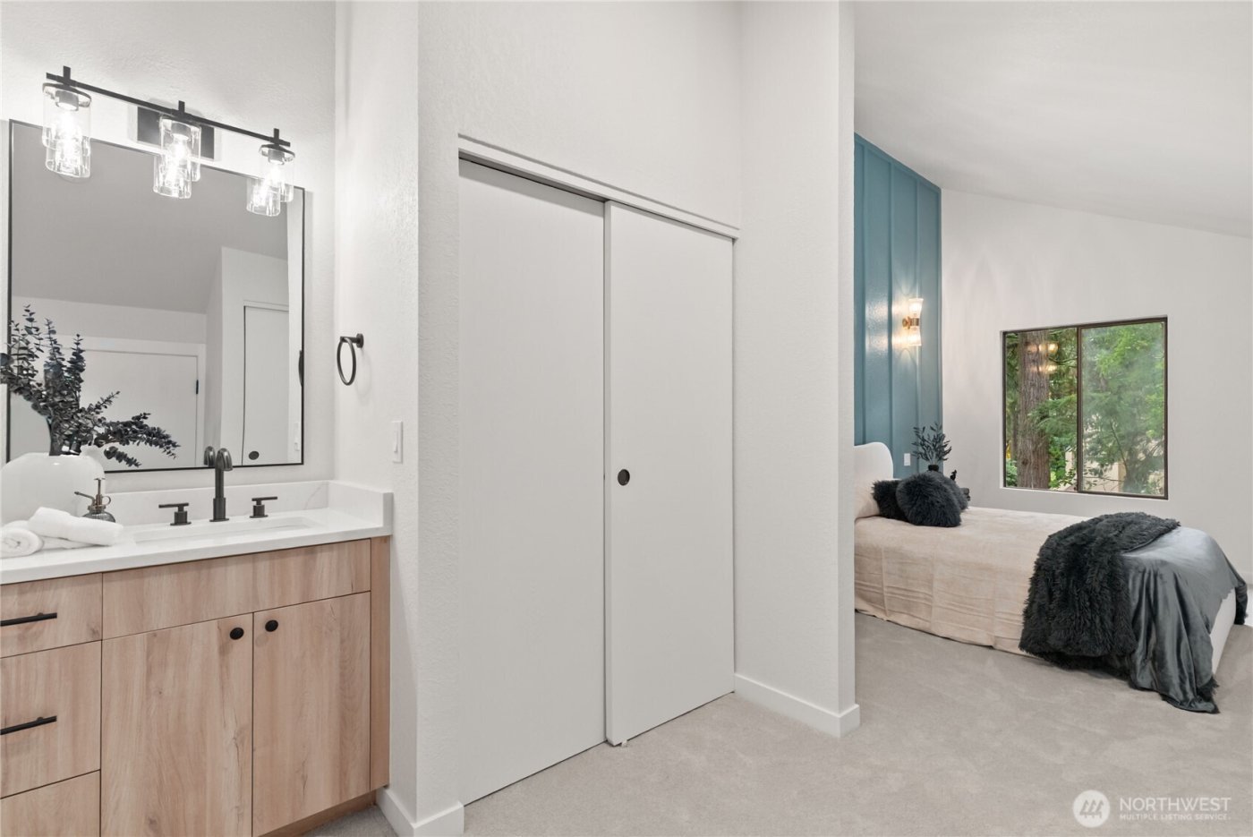 155 S 330th Street #D, Federal Way, WA 98003