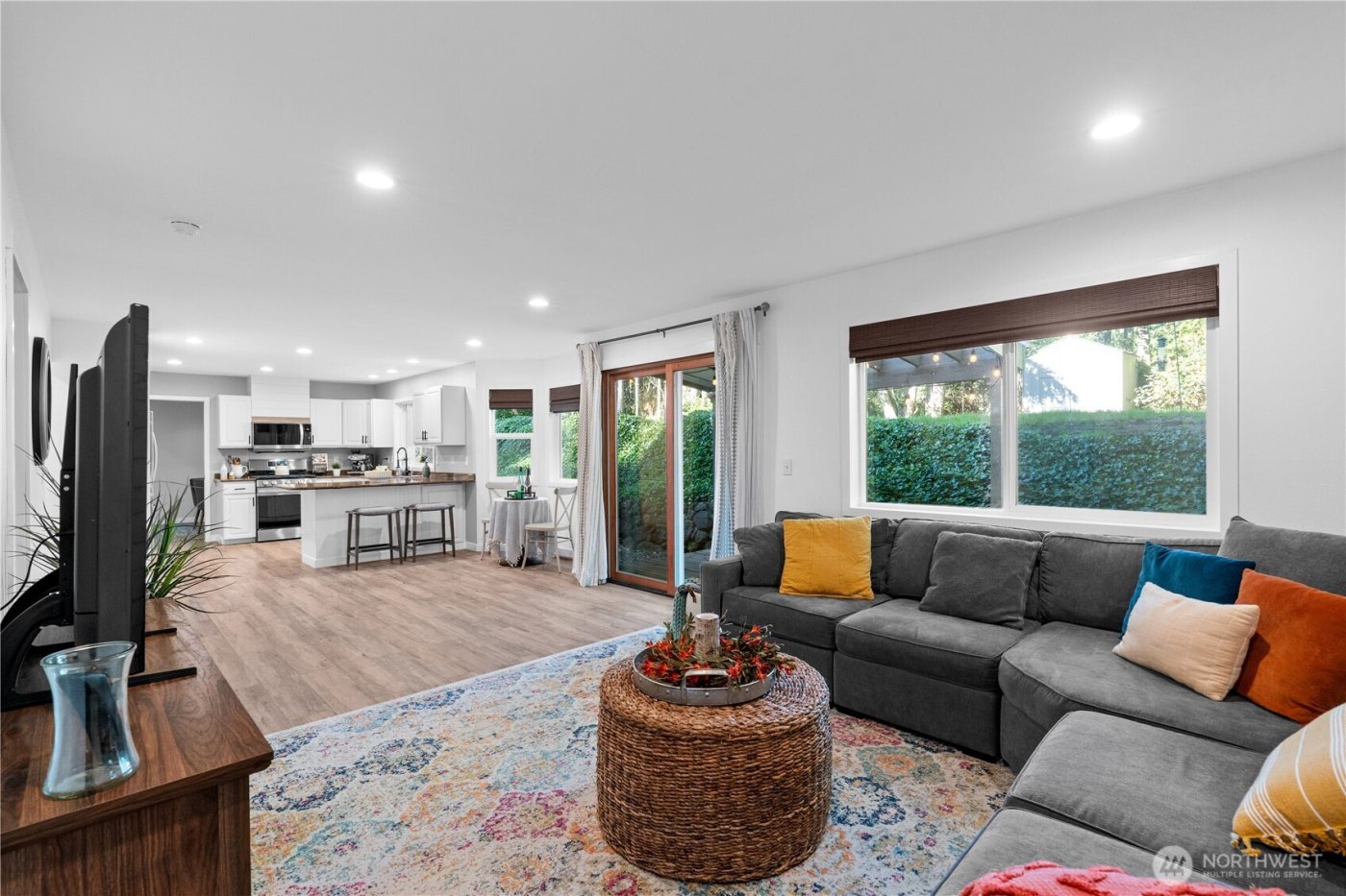 5951 NW Newberry Hill Road , Silverdale, WA 98383