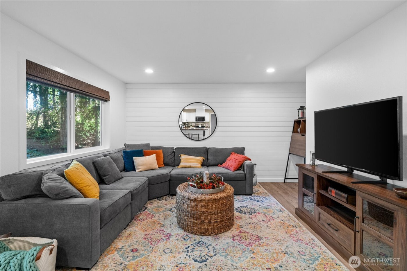 5951 NW Newberry Hill Road , Silverdale, WA 98383