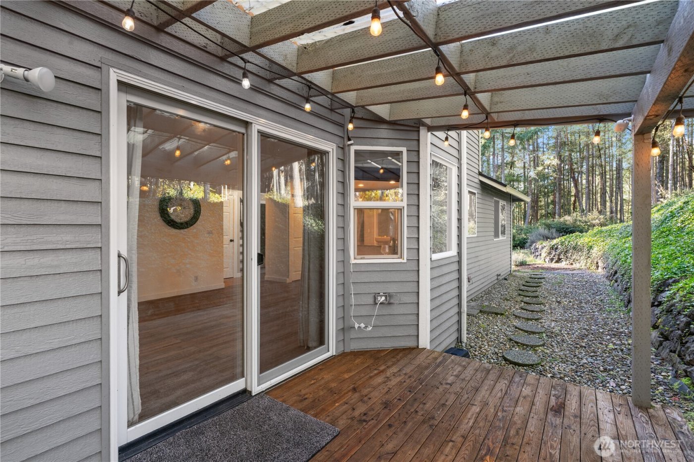 5951 NW Newberry Hill Road , Silverdale, WA 98383