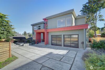 10010 Densmore Avenue N, Seattle, WA 98133 - Photo 34