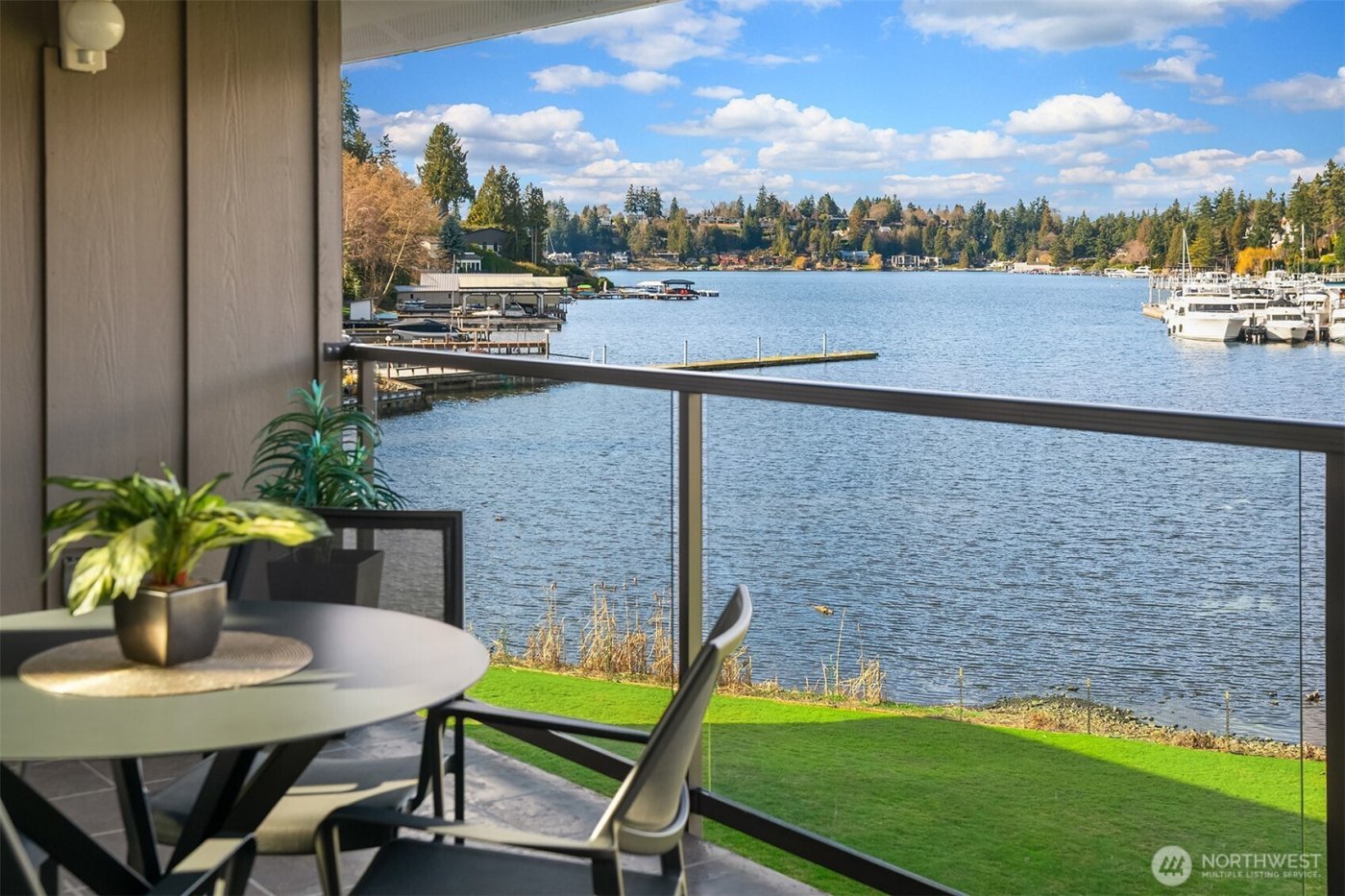 379 101st Avenue SE, Bellevue, WA 98004