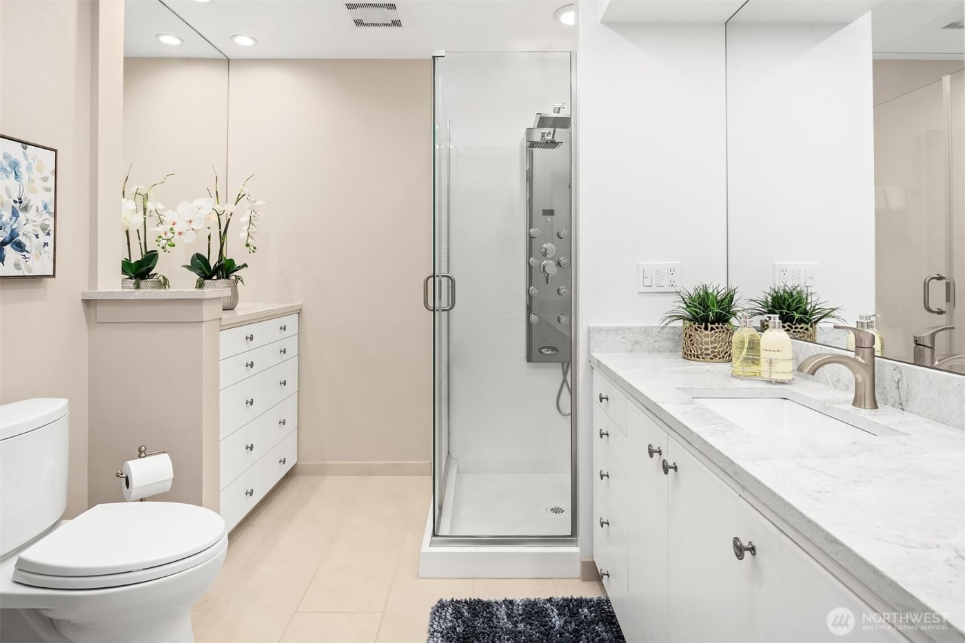 379 101st Avenue SE, Bellevue, WA 98004