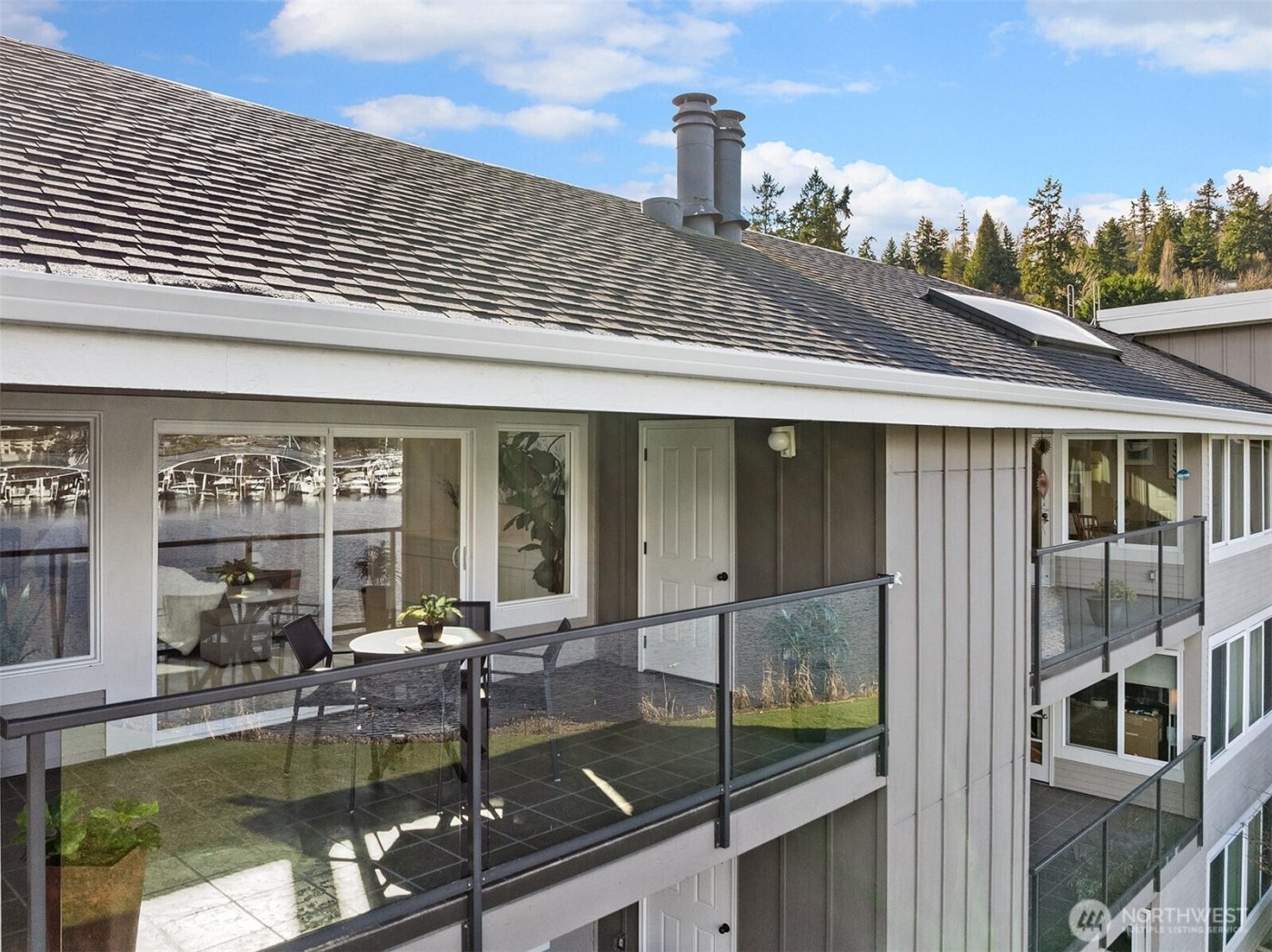 379 101st Avenue SE, Bellevue, WA 98004