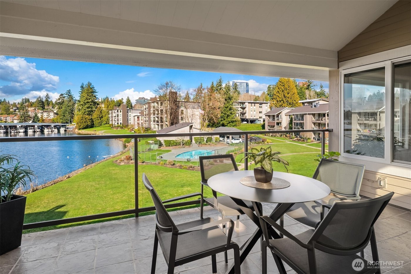 379 101st Avenue SE, Bellevue, WA 98004