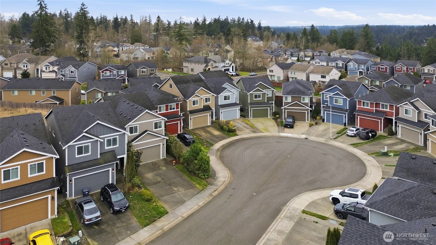 7828 161st Street E, Puyallup, WA 98375