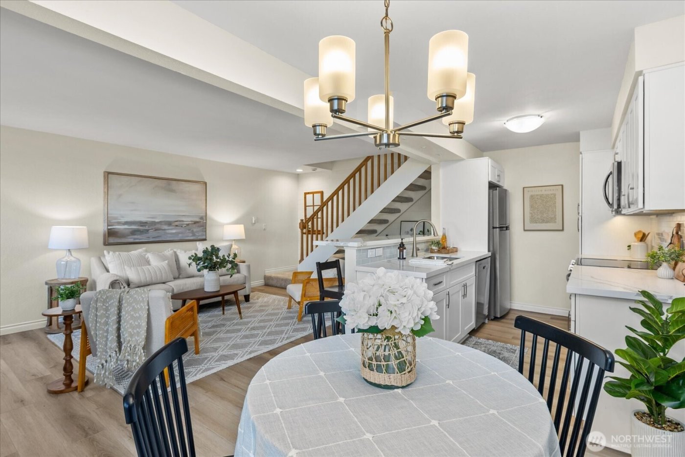 410 214th Street SW #B, Bothell, WA 98021