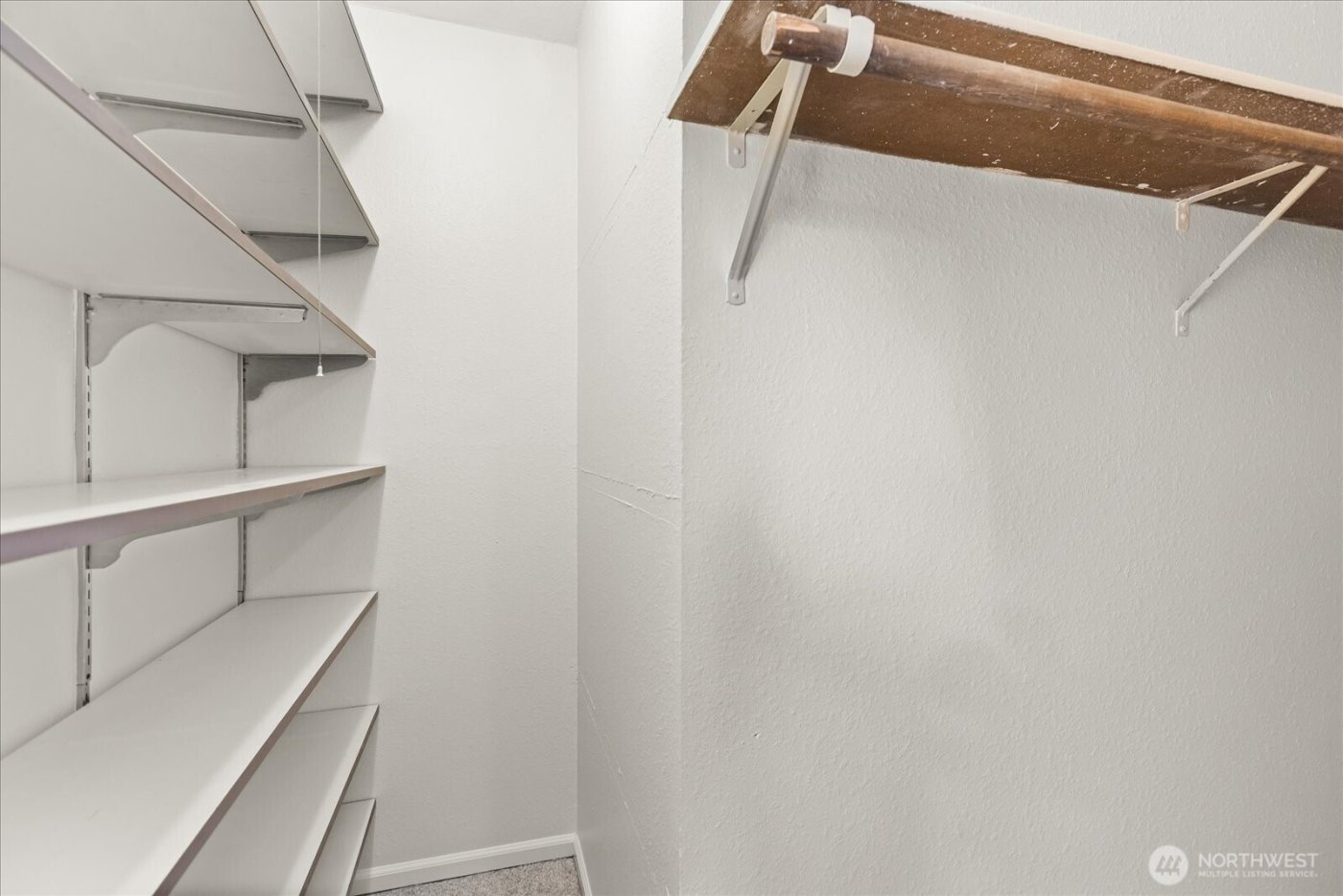 410 214th Street SW #B, Bothell, WA 98021