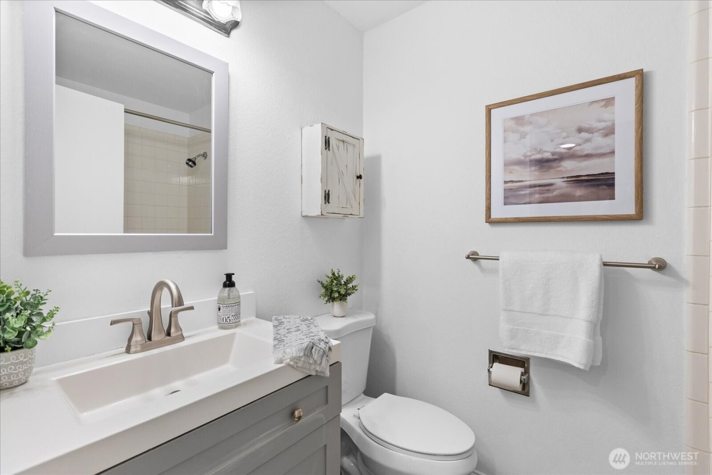 410 214th Street SW #B, Bothell, WA 98021