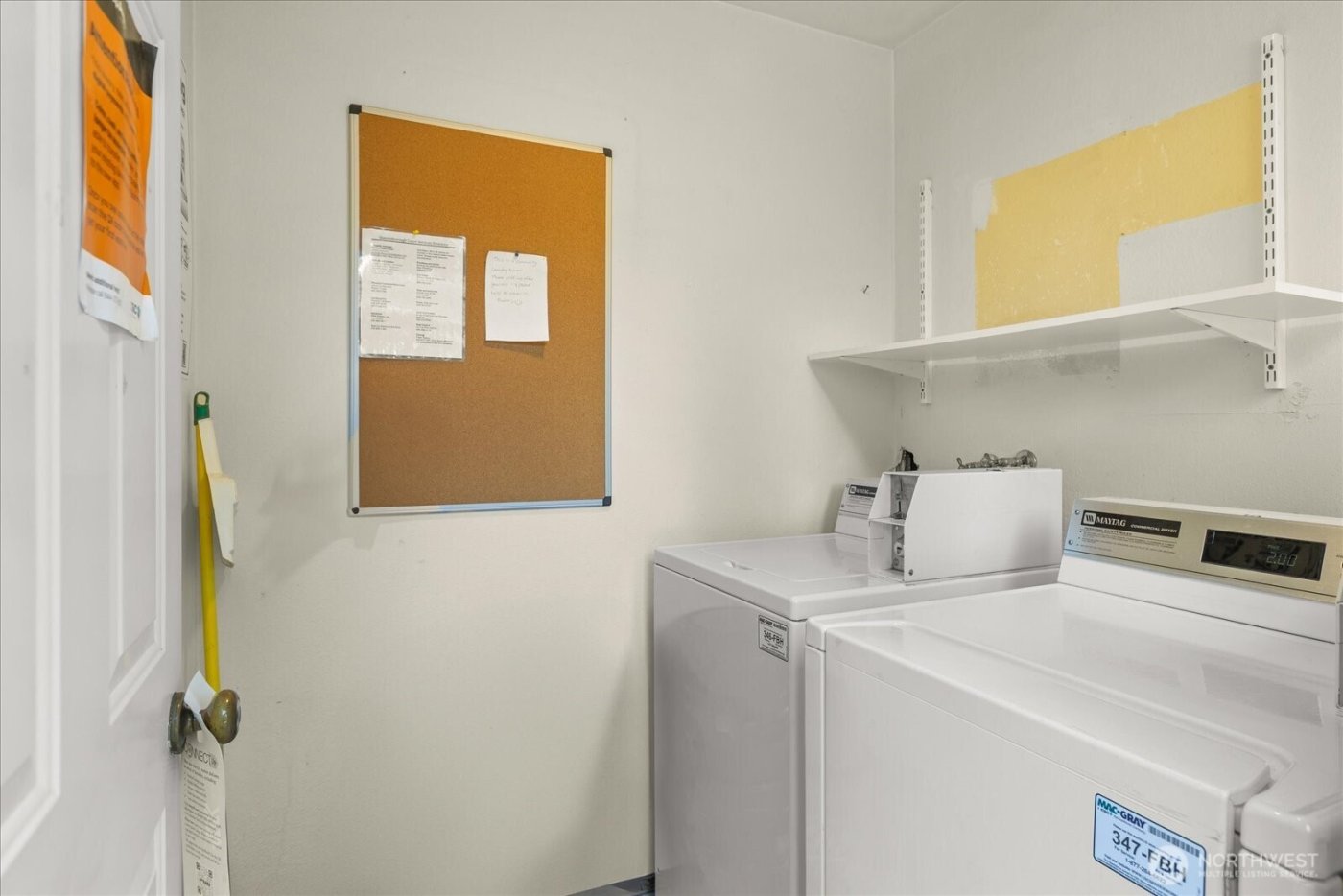 410 214th Street SW #B, Bothell, WA 98021